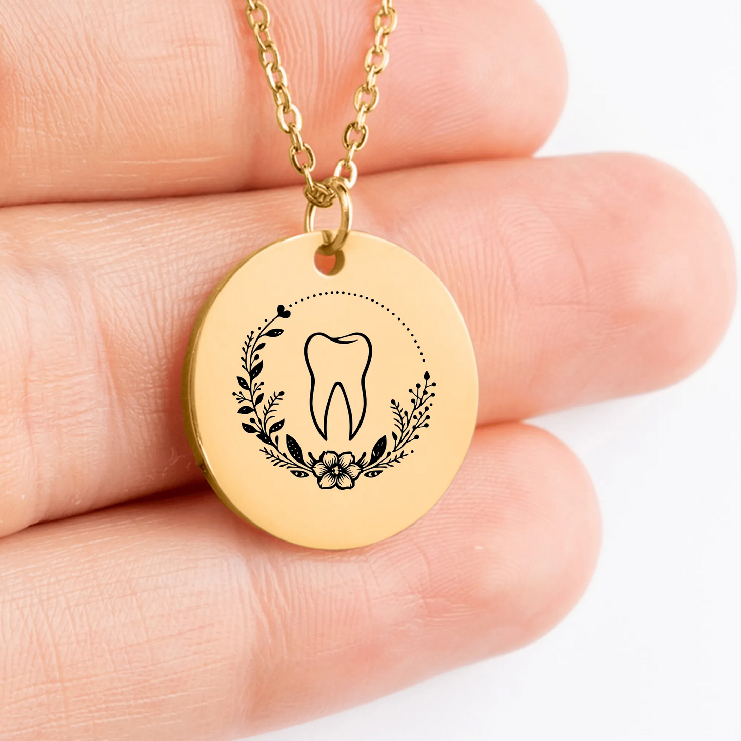 Elegant Tooth Pendant Necklace for a Stylish Look