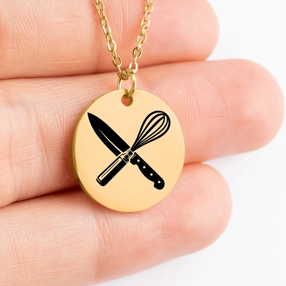 Stylish chef amulet pendant for cooking lovers